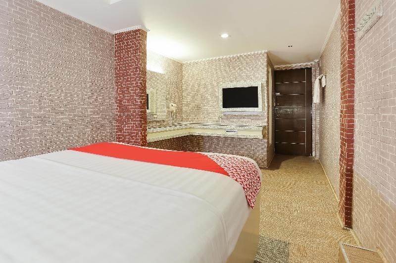 OYO 191 Paradise Apartelle Manila Exterior foto