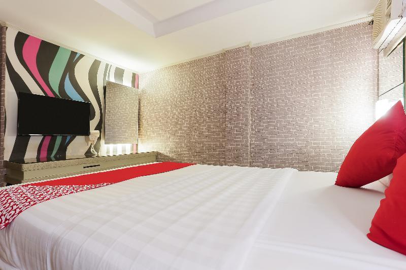 OYO 191 Paradise Apartelle Manila Exterior foto